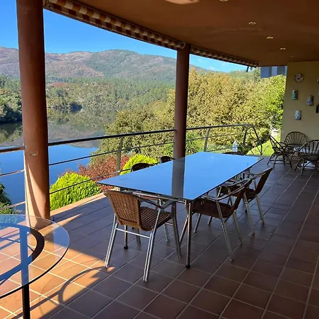 Holiday home Casa Rio Mino Cortegada