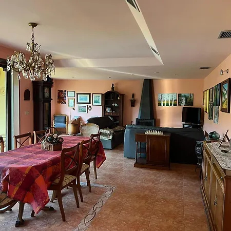 Casa Rio Mino Cortegada